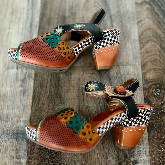 L’Artiste Leather Jive Sandals - Picture 4 of 8